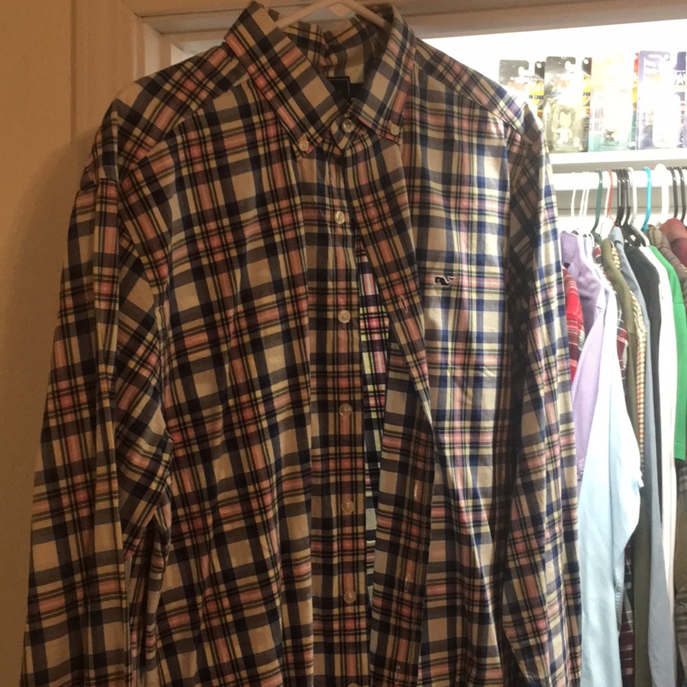 Vineyard vines shirt